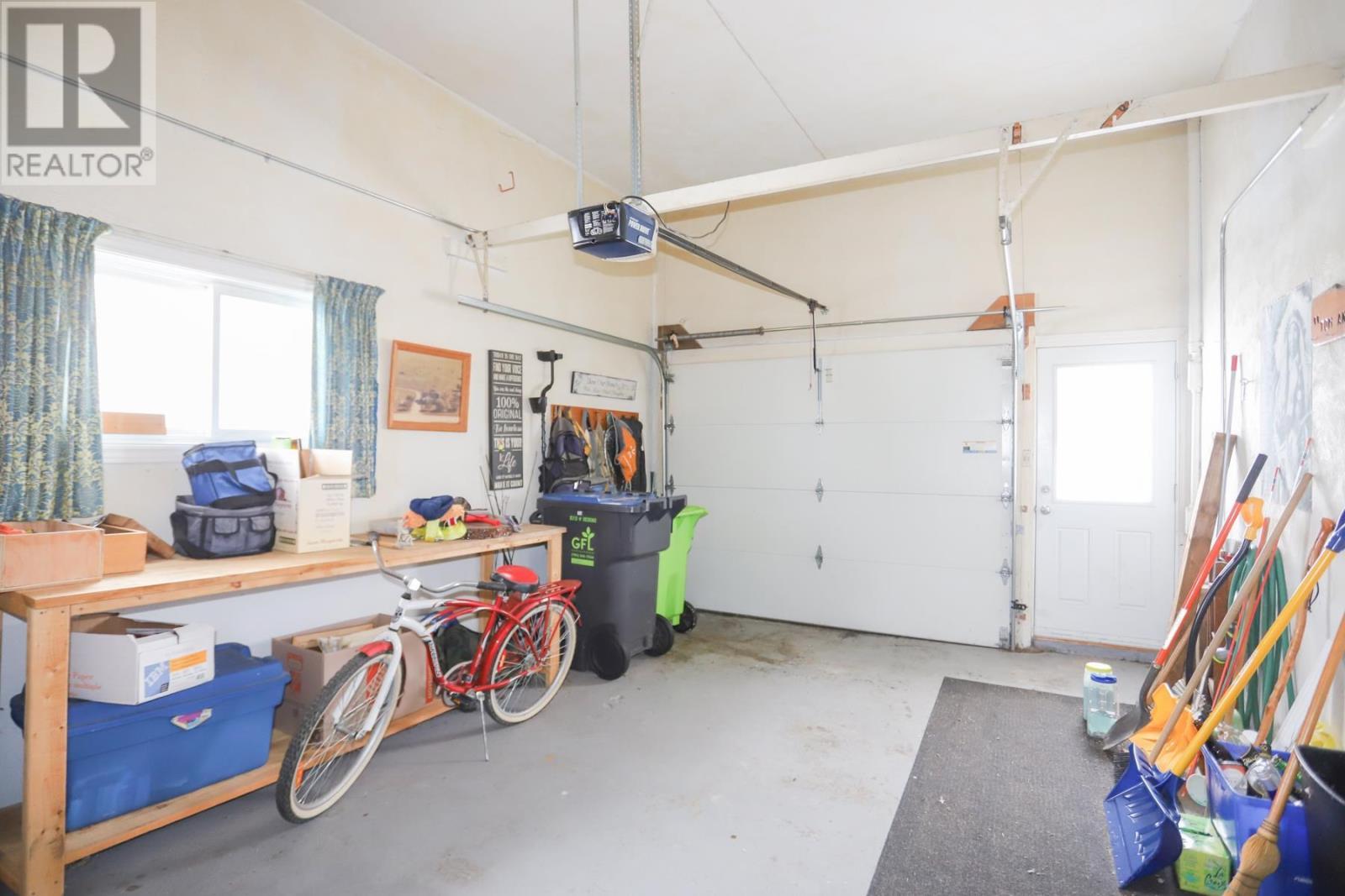 224 Doncaster Rd, Sault Ste. Marie, ON - Indoor Photo Showing Garage