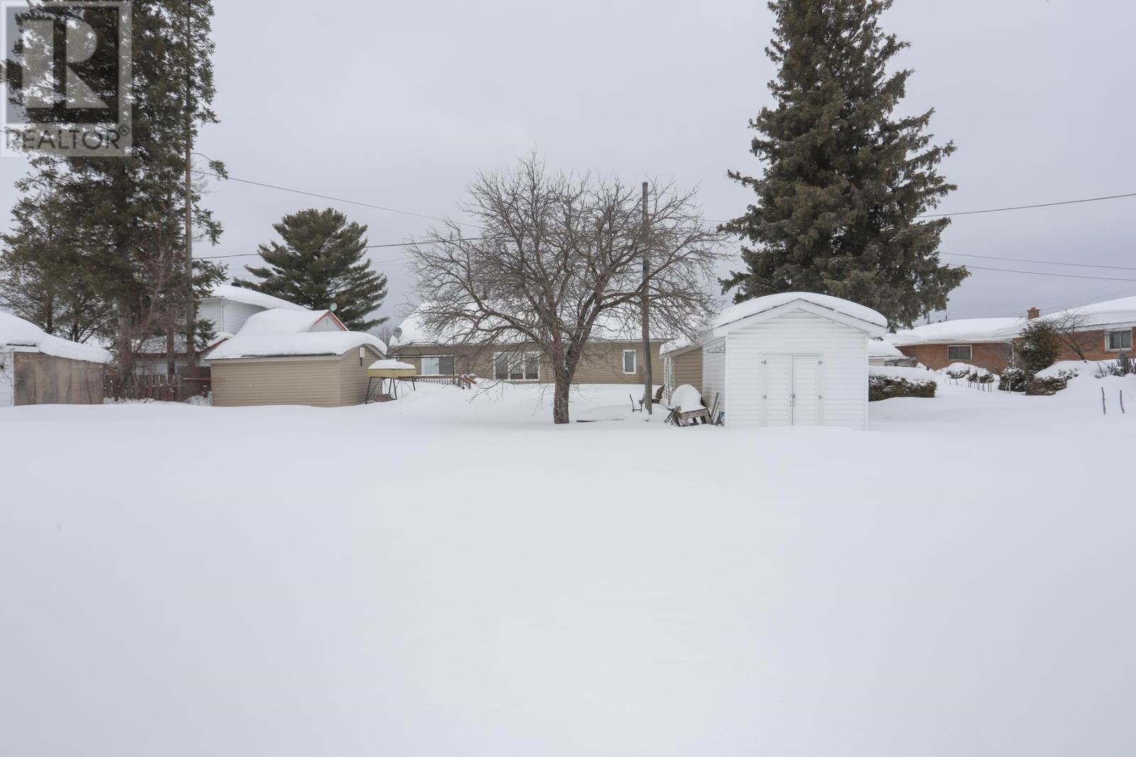 224 Doncaster Rd, Sault Ste. Marie, ON - Outdoor