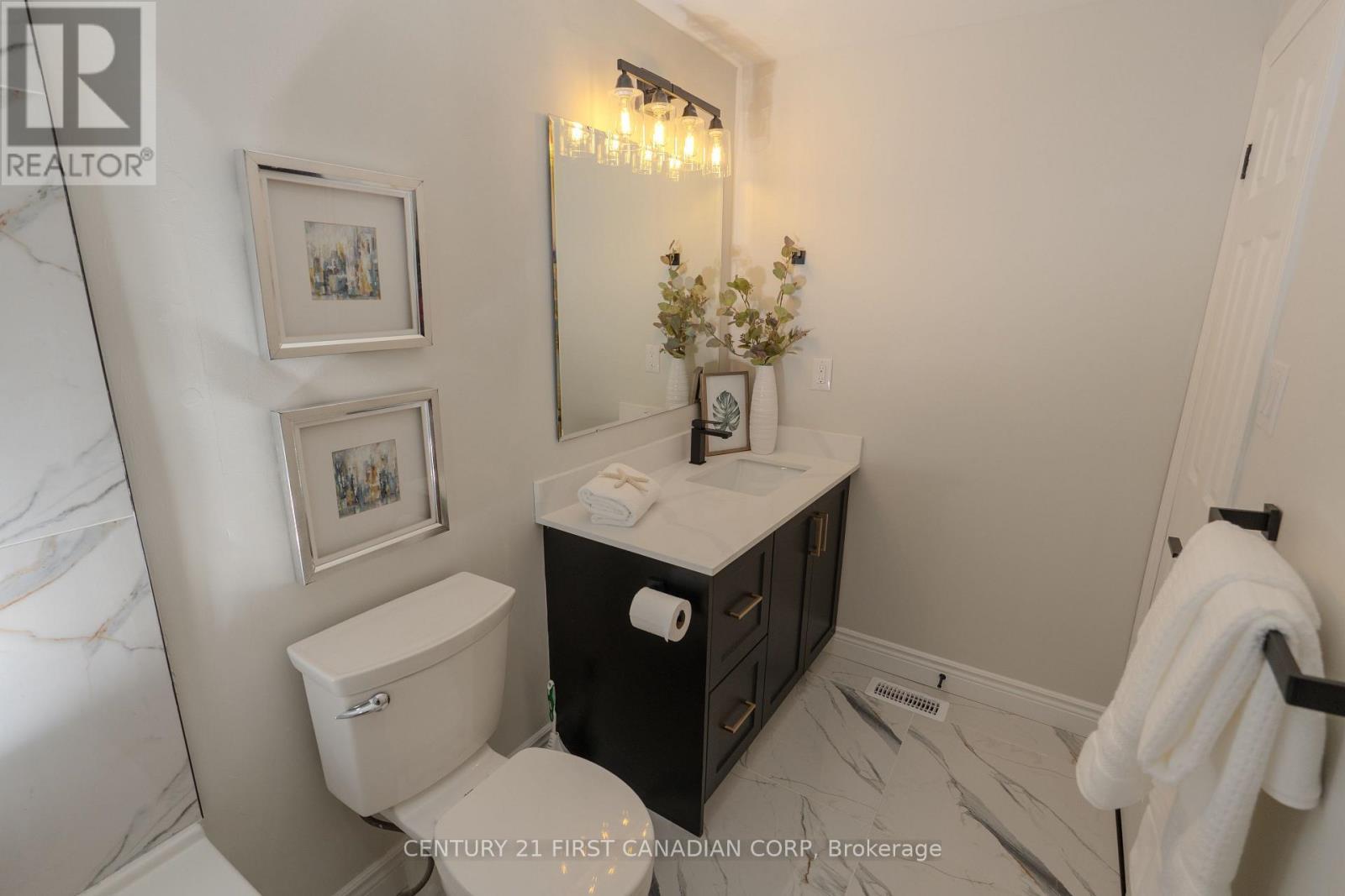 71 Adswood Road, London South (South Y), ON - Indoor Photo Showing Bathroom
