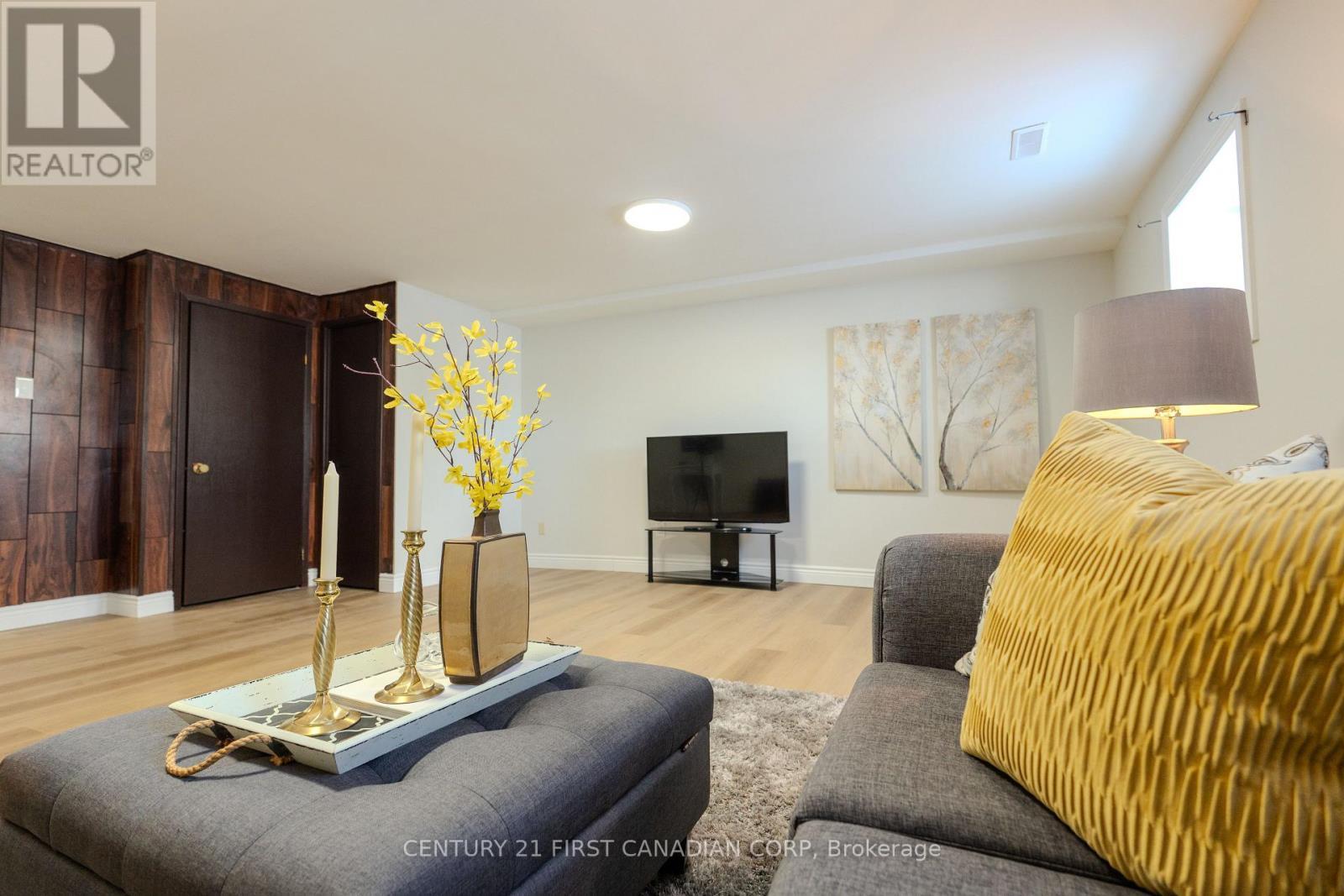 71 Adswood Road, London South (South Y), ON - Indoor