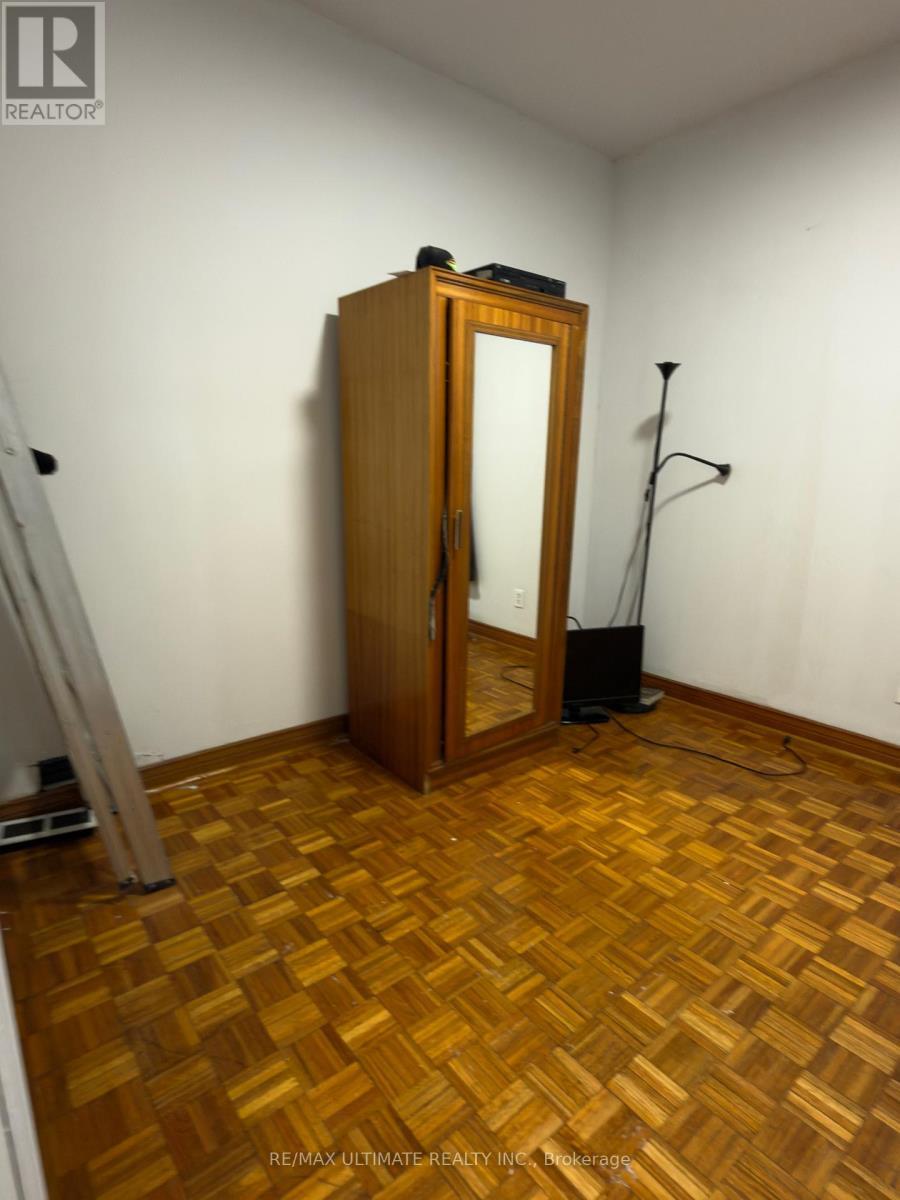 33 Shannon Street, Toronto, ON - Indoor Photo Showing Other Room