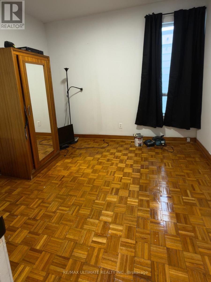 33 Shannon Street, Toronto, ON - Indoor Photo Showing Other Room