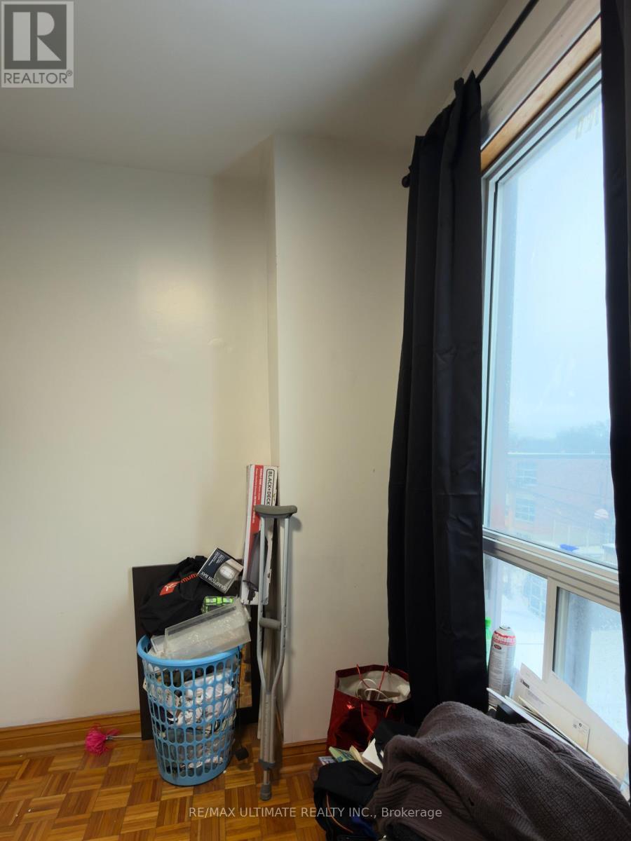 33 Shannon Street, Toronto, ON - Indoor