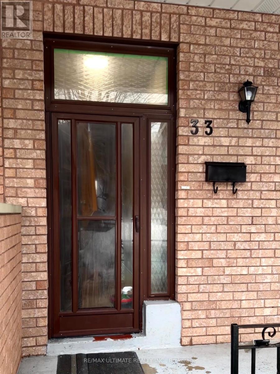 33 Shannon Street, Toronto, ON - Photo Showing Other Room