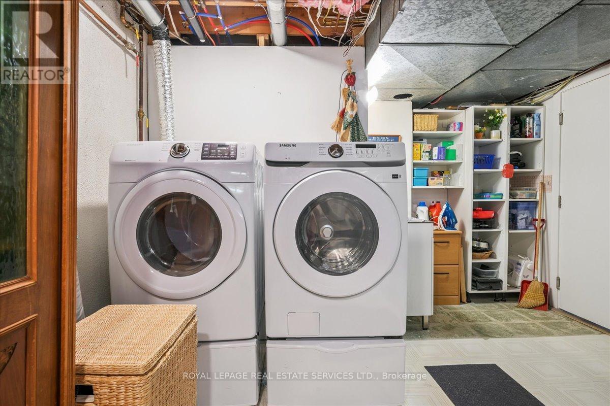 1466 Flaminia Court, Mississauga, ON - Indoor Photo Showing Laundry Room