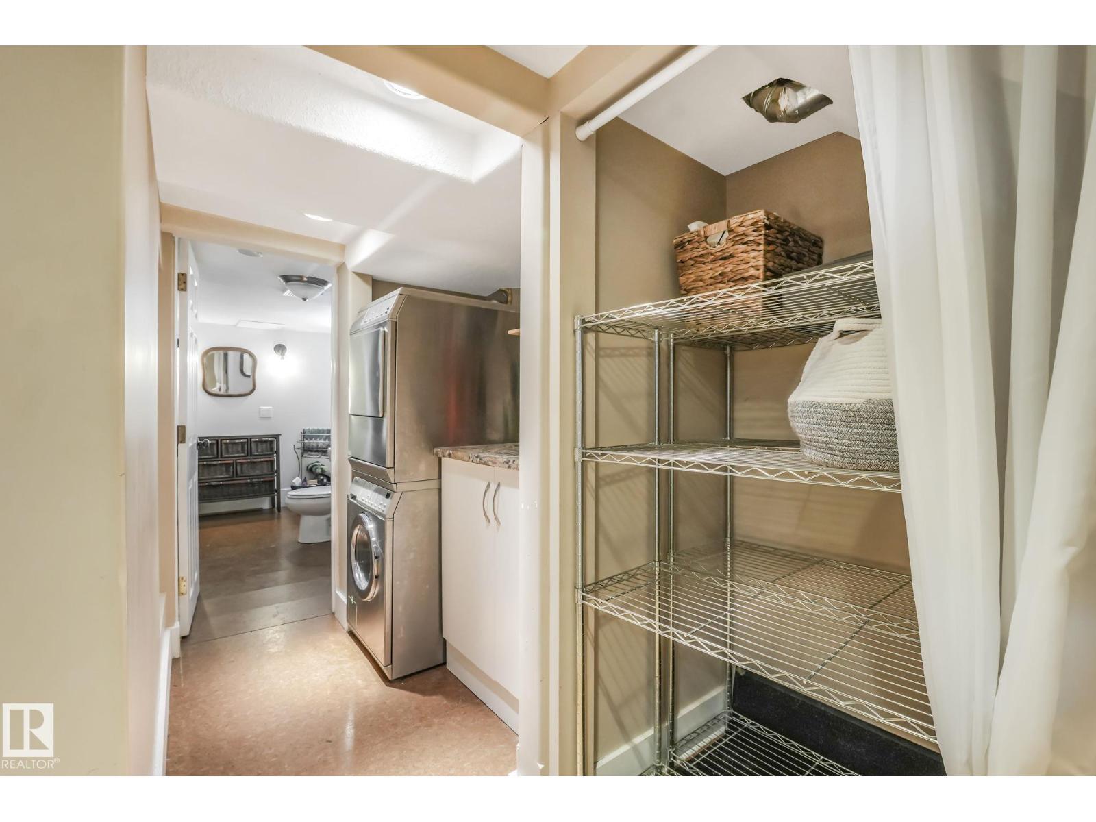 11036 125 St Nw, Edmonton, AB - Indoor Photo Showing Laundry Room