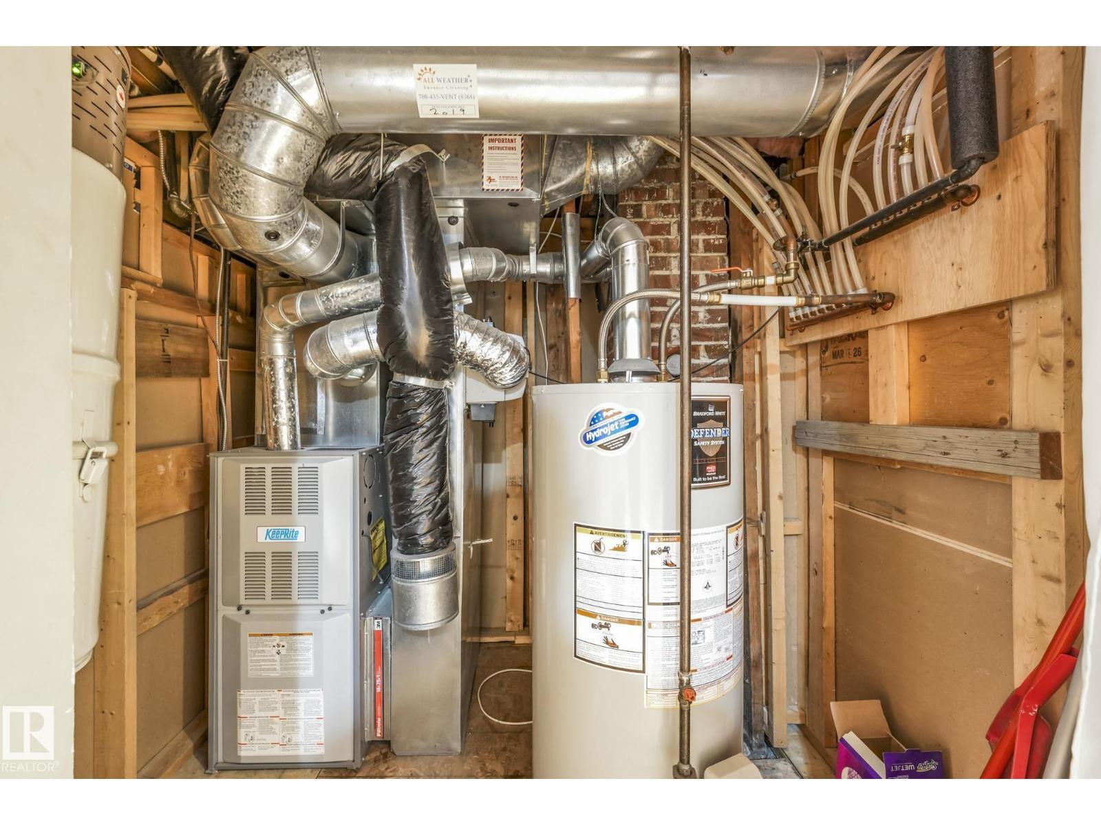 11036 125 St Nw, Edmonton, AB - Indoor Photo Showing Basement