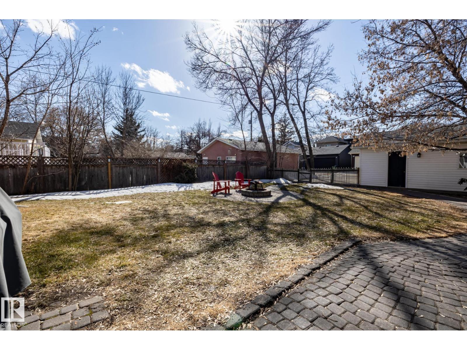 11036 125 St Nw, Edmonton, AB - Outdoor