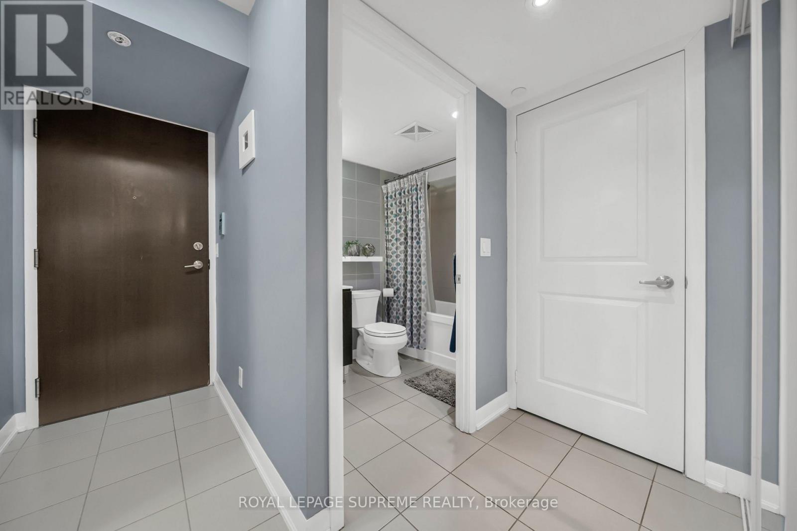 1804 - 205 Sherway Gardens Road, Toronto, ON - Indoor