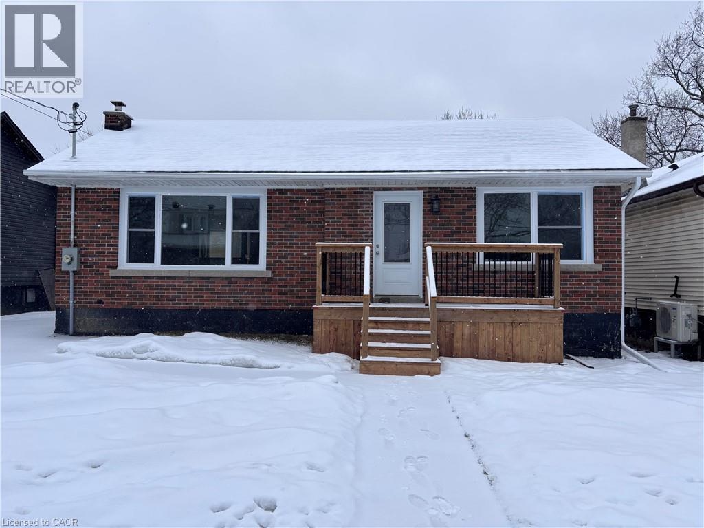 300 East 43Rd Street, Hamilton, ON - Outdoor