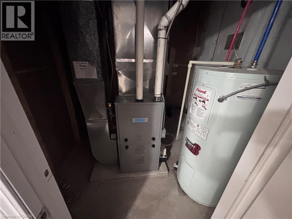 300 East 43Rd Street, Hamilton, ON - Indoor Photo Showing Basement