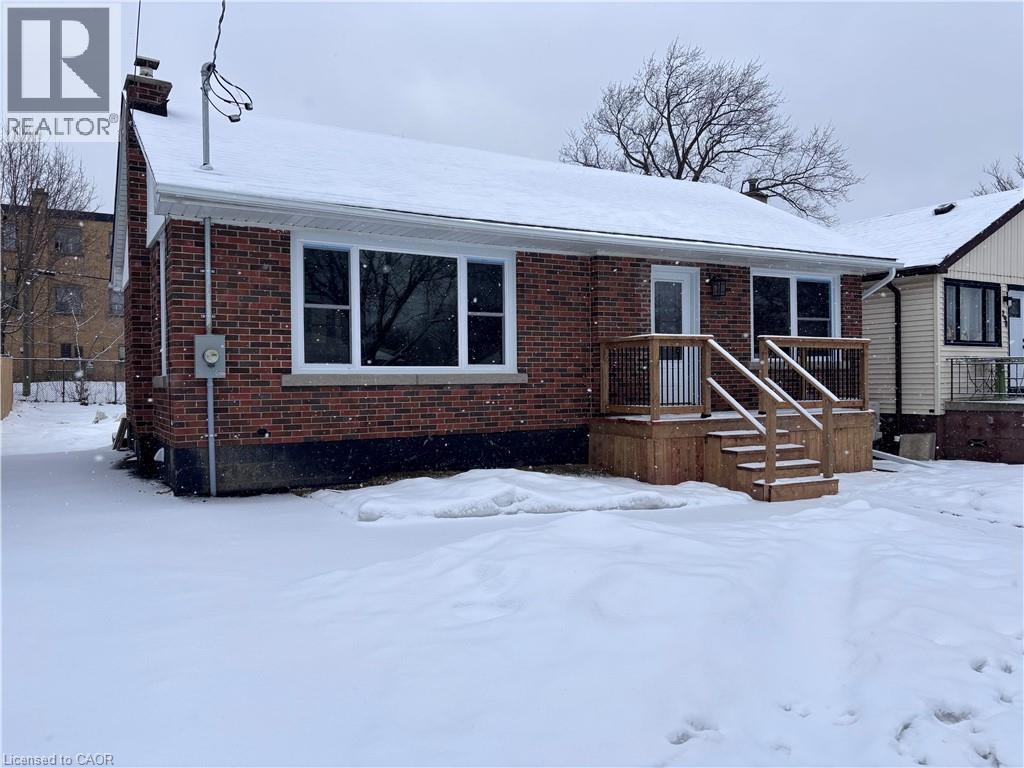 300 East 43Rd Street, Hamilton, ON - Outdoor