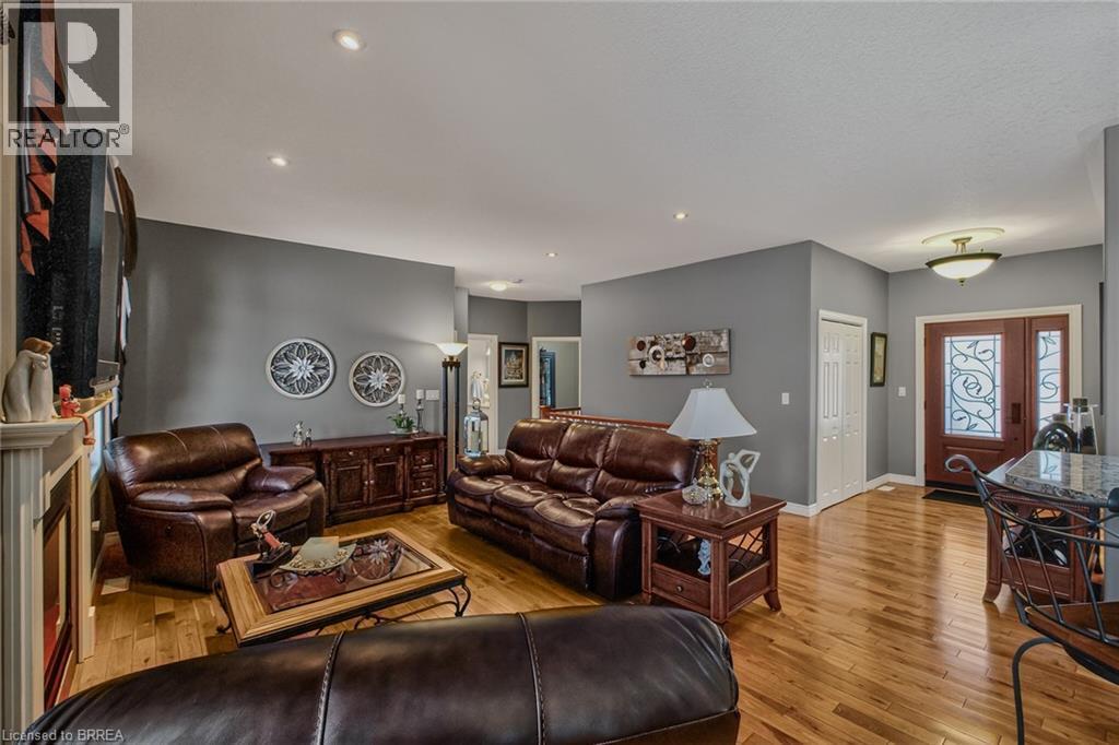 177 Highway 53, Cathcart, ON - Indoor Photo Showing Living Room