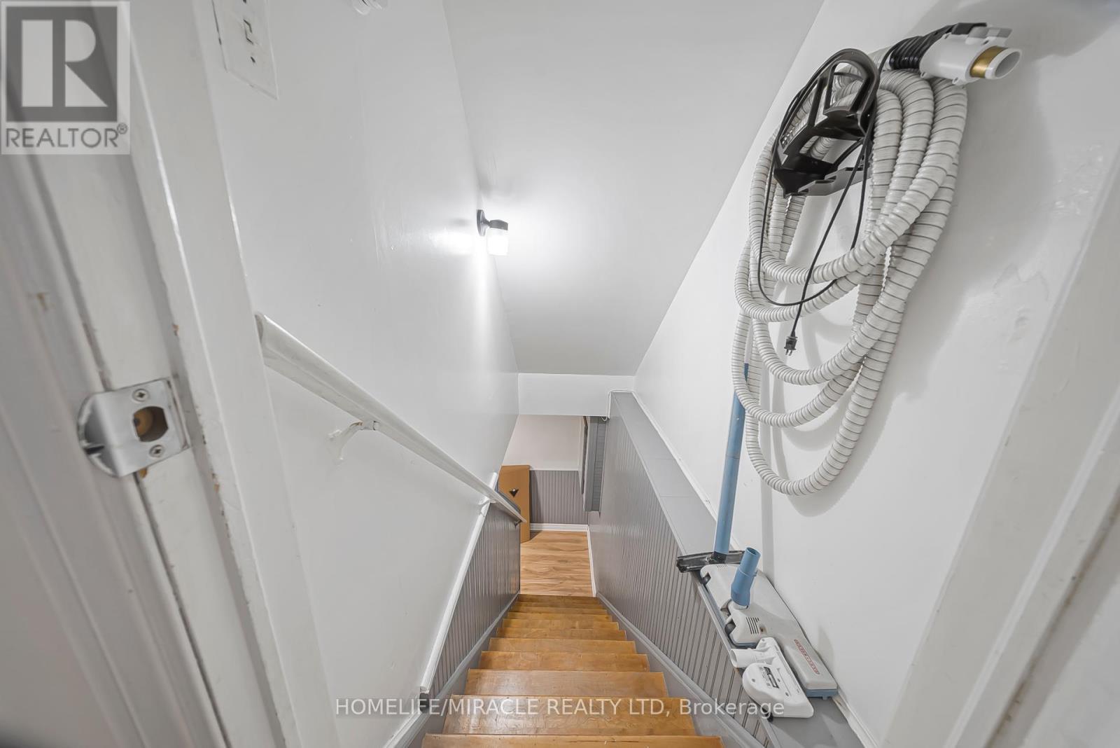 469 Old Newbury Lane, Cambridge, ON - Indoor Photo Showing Other Room