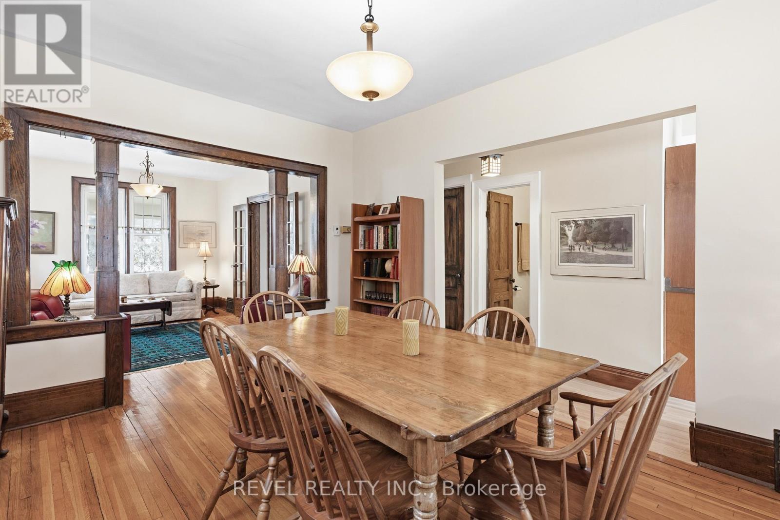 31 Fair Avenue, Kawartha Lakes (Lindsay), ON - Indoor Photo Showing Dining Room