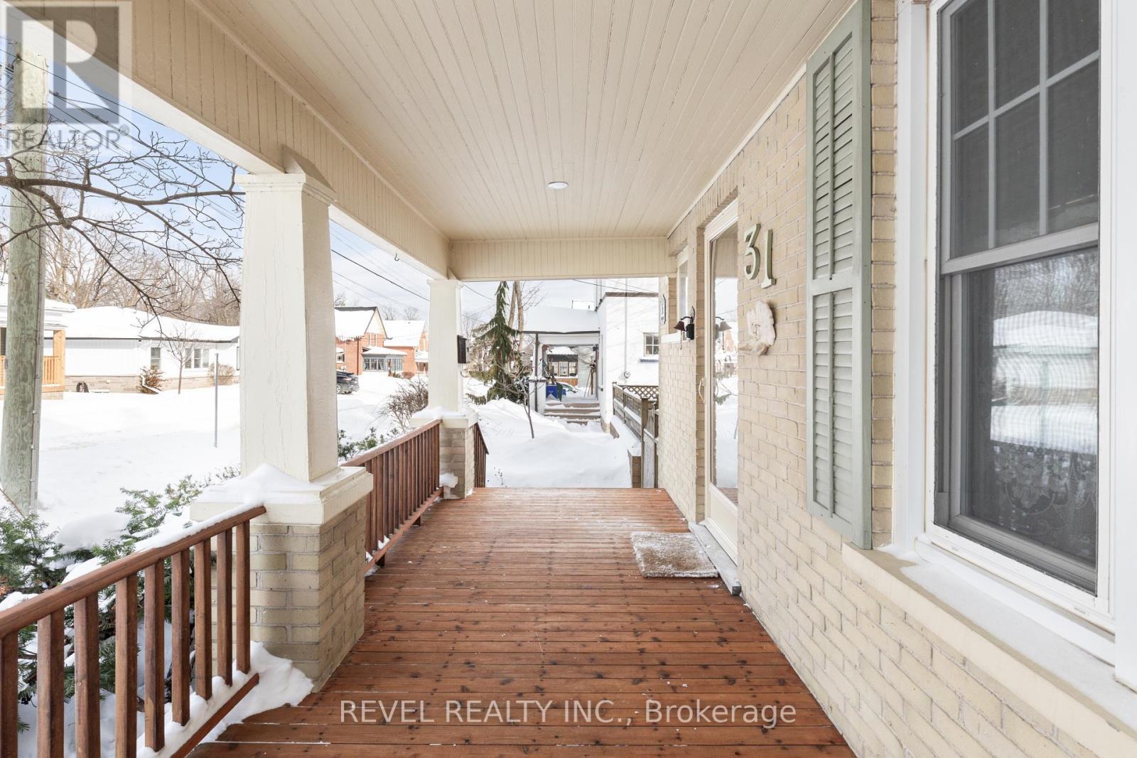 31 Fair Avenue, Kawartha Lakes (Lindsay), ON - Outdoor With Exterior