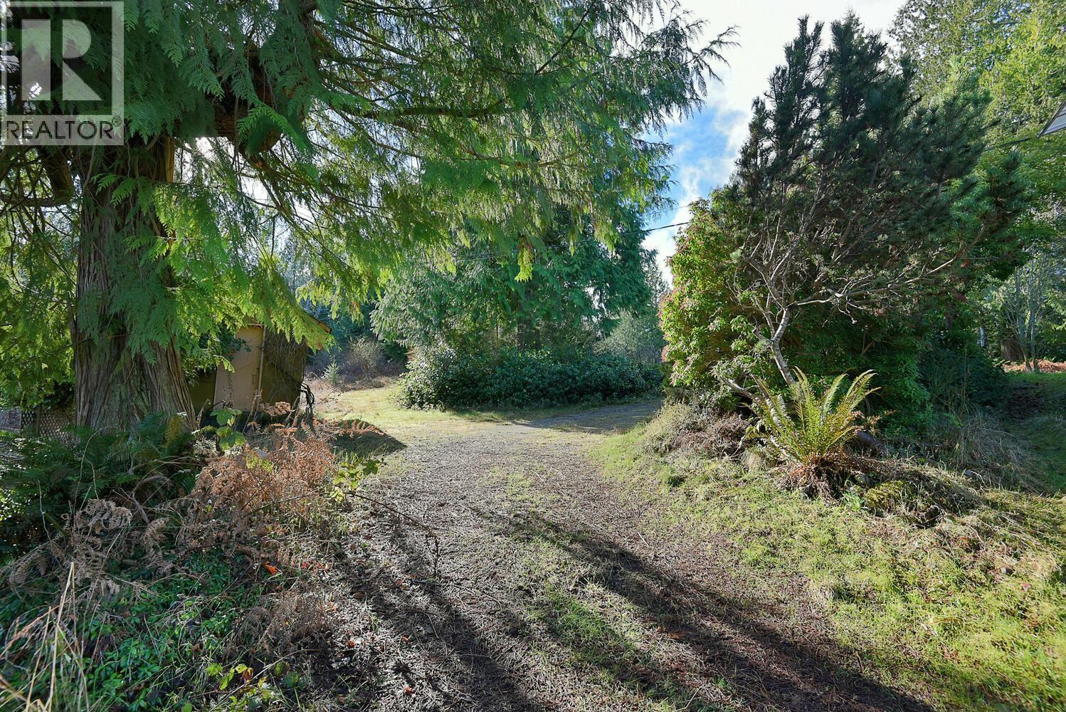 6377 N Gale Avenue, Sechelt, BC