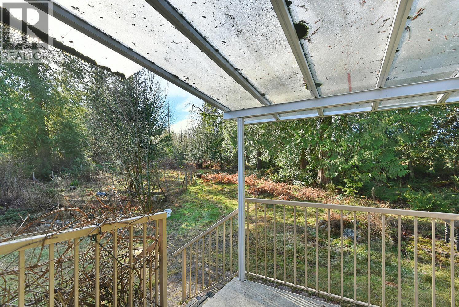 6377 N Gale Avenue, Sechelt, BC