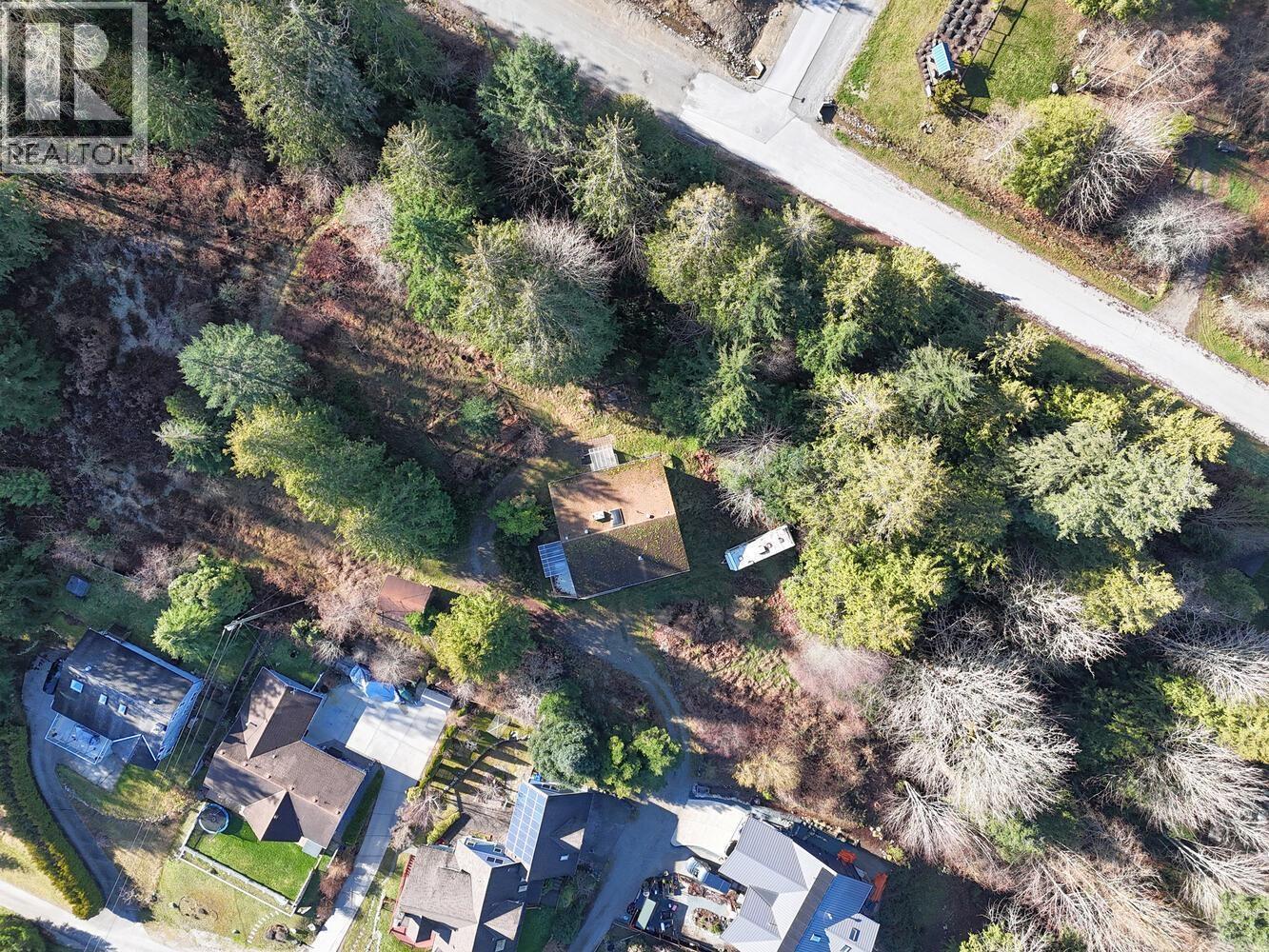 6377 N Gale Avenue, Sechelt, BC