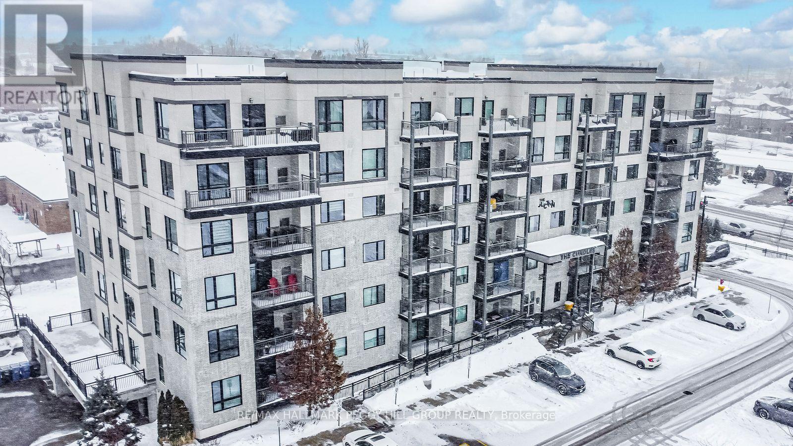 404 - 295 Cundles Road E, Barrie, ON - Outdoor With Balcony