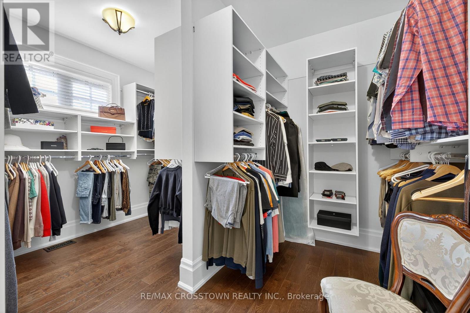 10 Annsleywood Court, Vaughan, ON - Indoor With Storage