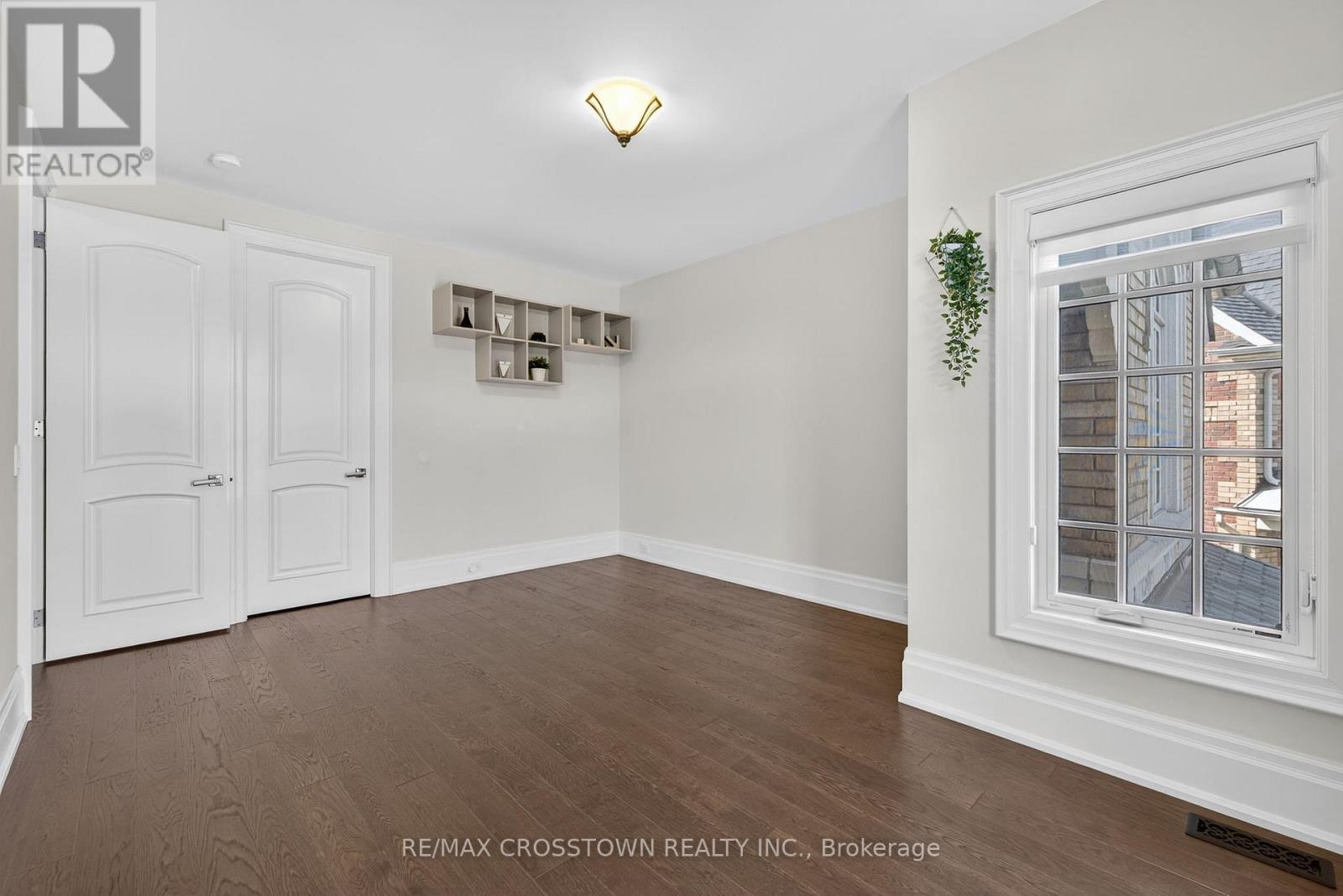 10 Annsleywood Court, Vaughan, ON - Indoor Photo Showing Other Room