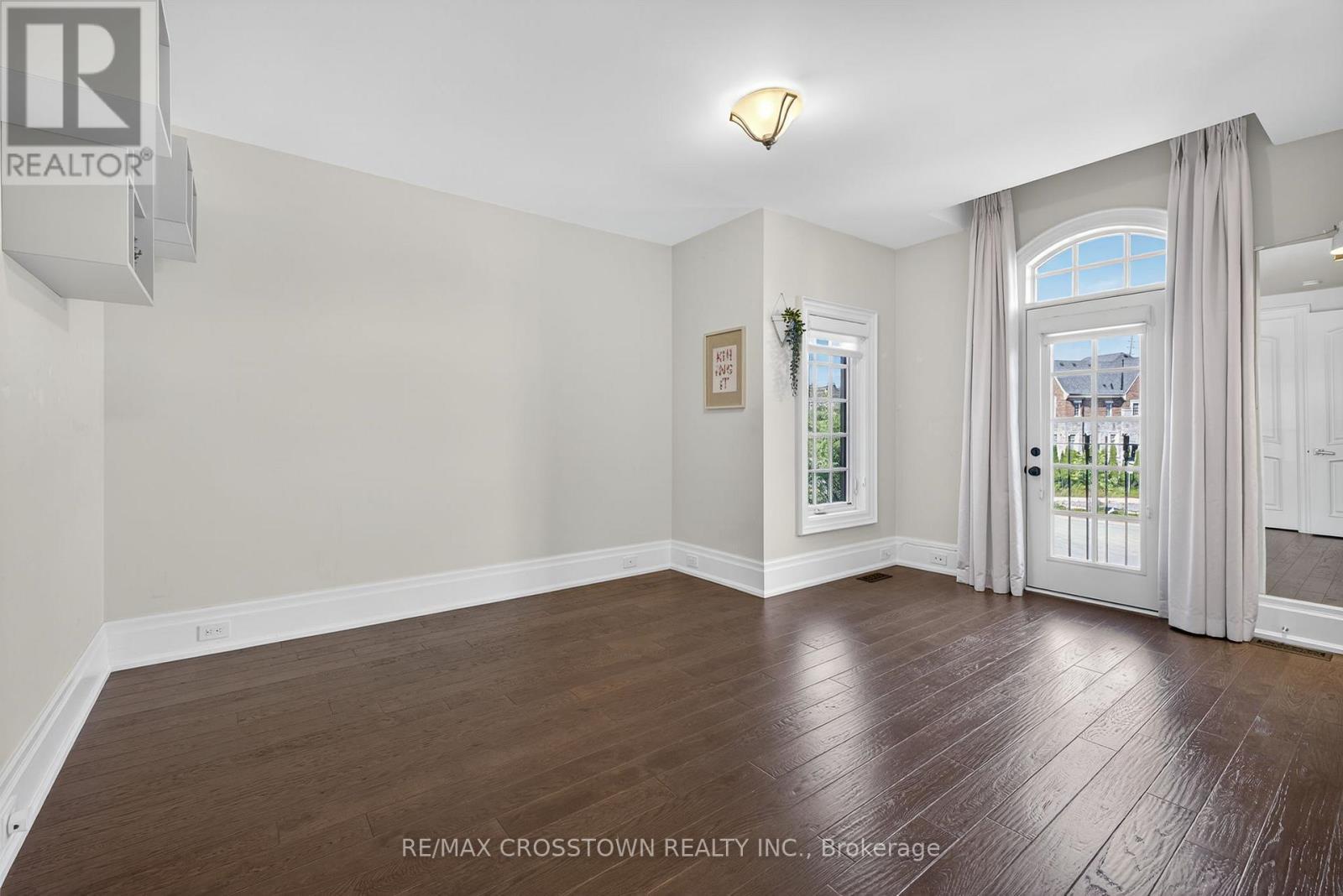 10 Annsleywood Court, Vaughan, ON - Indoor Photo Showing Other Room