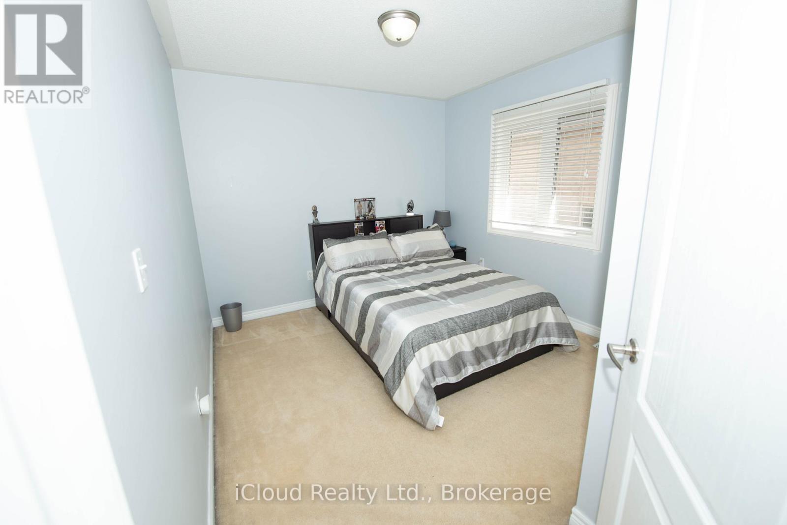 19 Fountainview Way, Brampton, ON - Indoor Photo Showing Bedroom