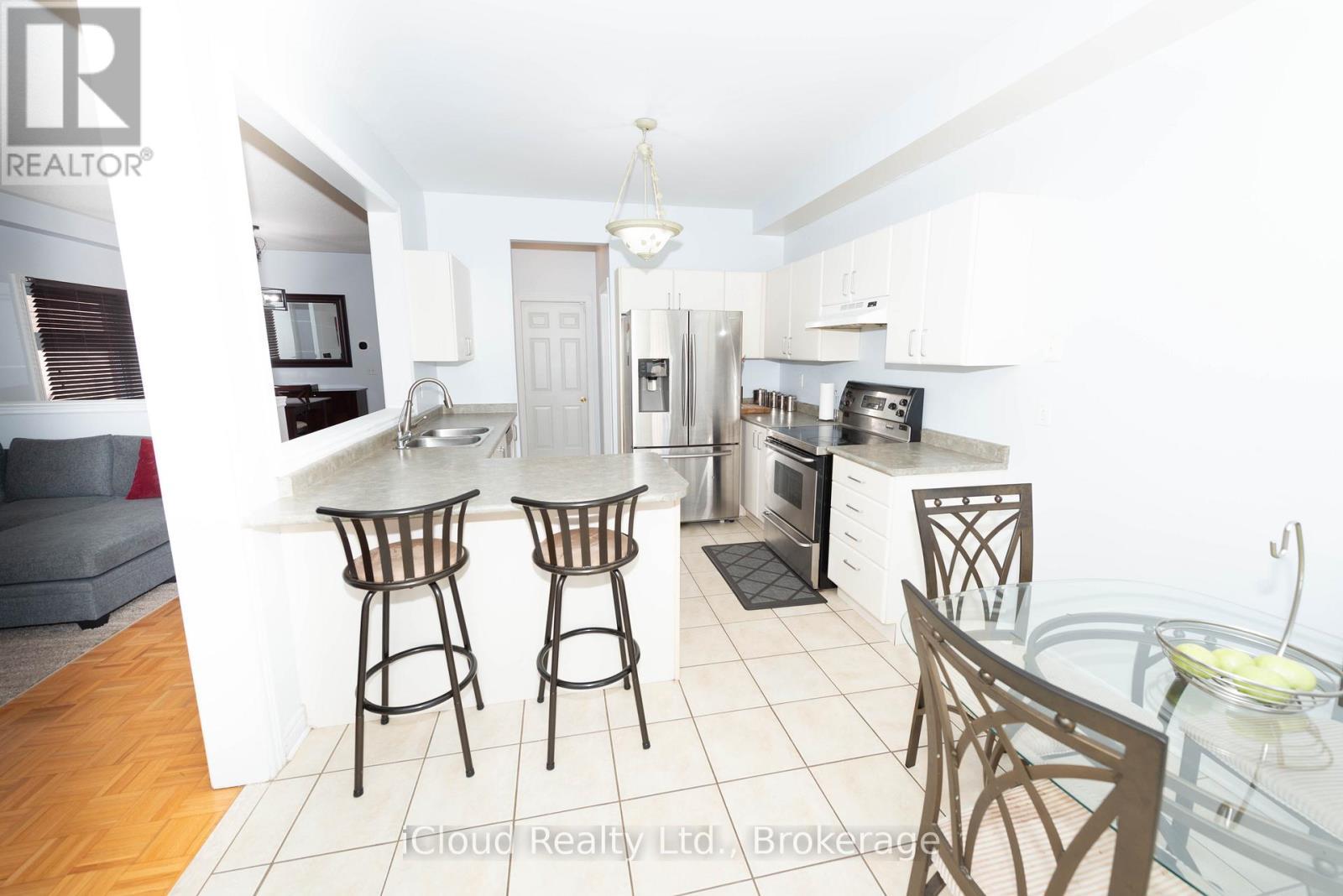 19 Fountainview Way, Brampton, ON - Indoor