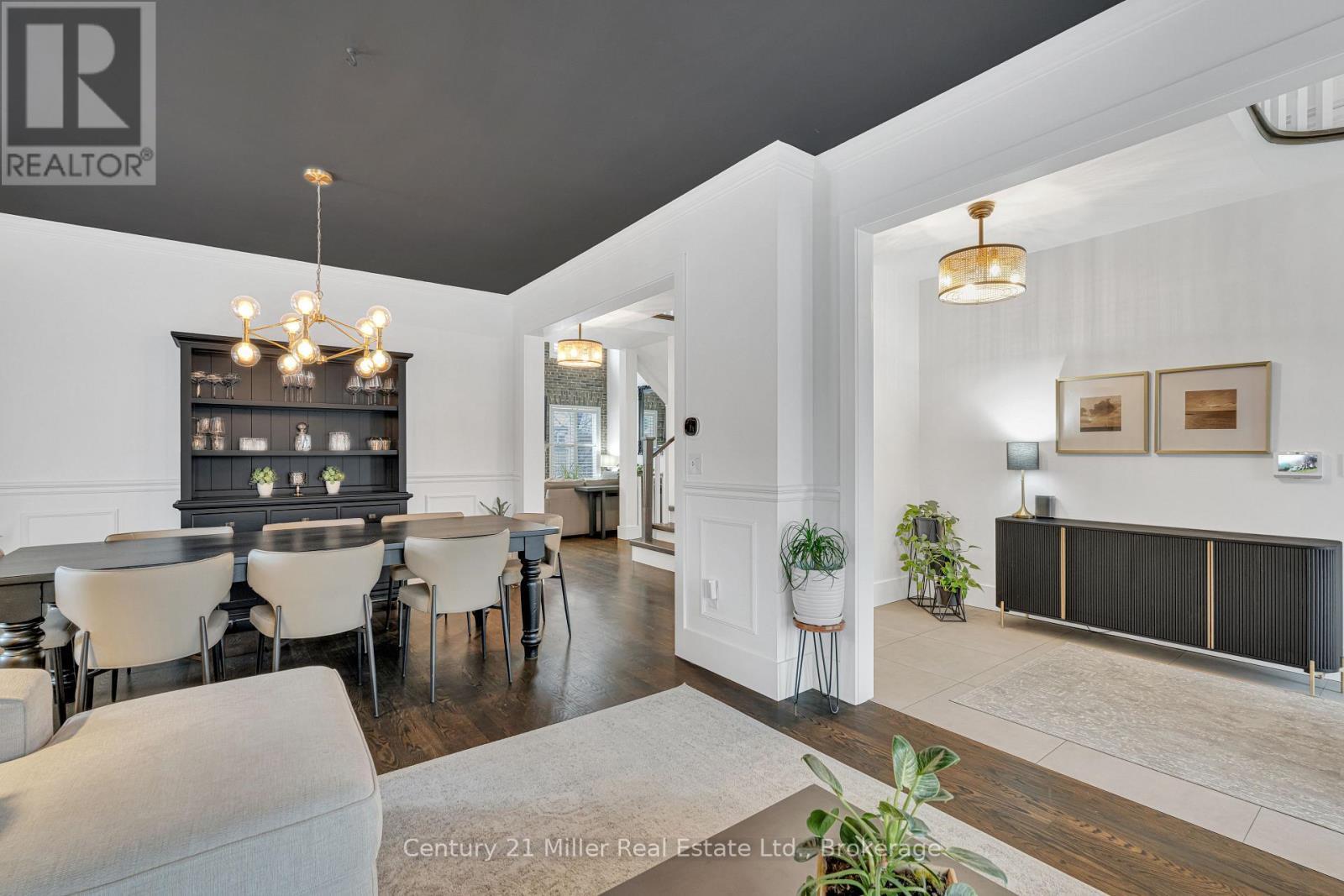 2099 Helmsley Avenue, Oakville (Wm Westmount), ON - Indoor