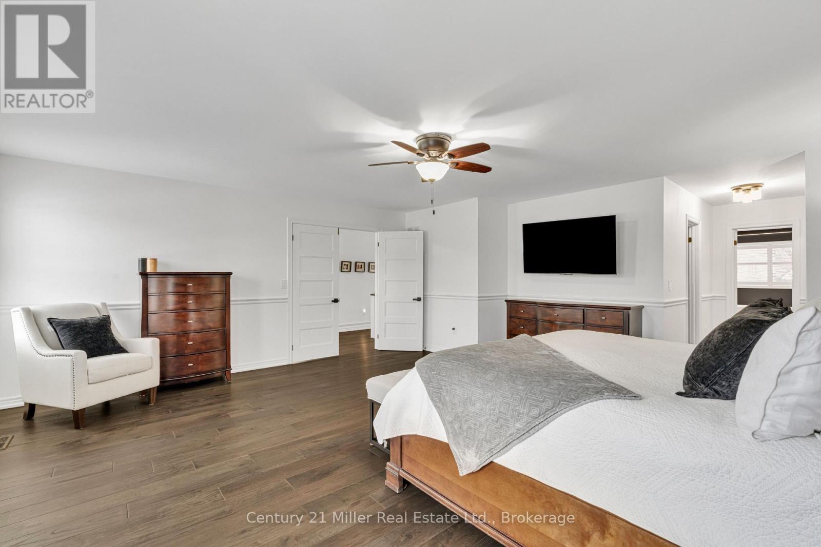 master - 2099 Helmsley Avenue, Oakville (Wm Westmount), ON - Indoor Photo Showing Bedroom