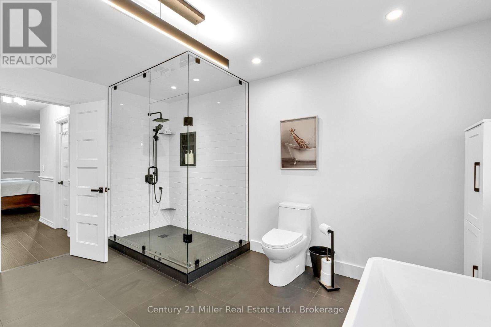 ensuite - 2099 Helmsley Avenue, Oakville (Wm Westmount), ON - Indoor Photo Showing Bathroom