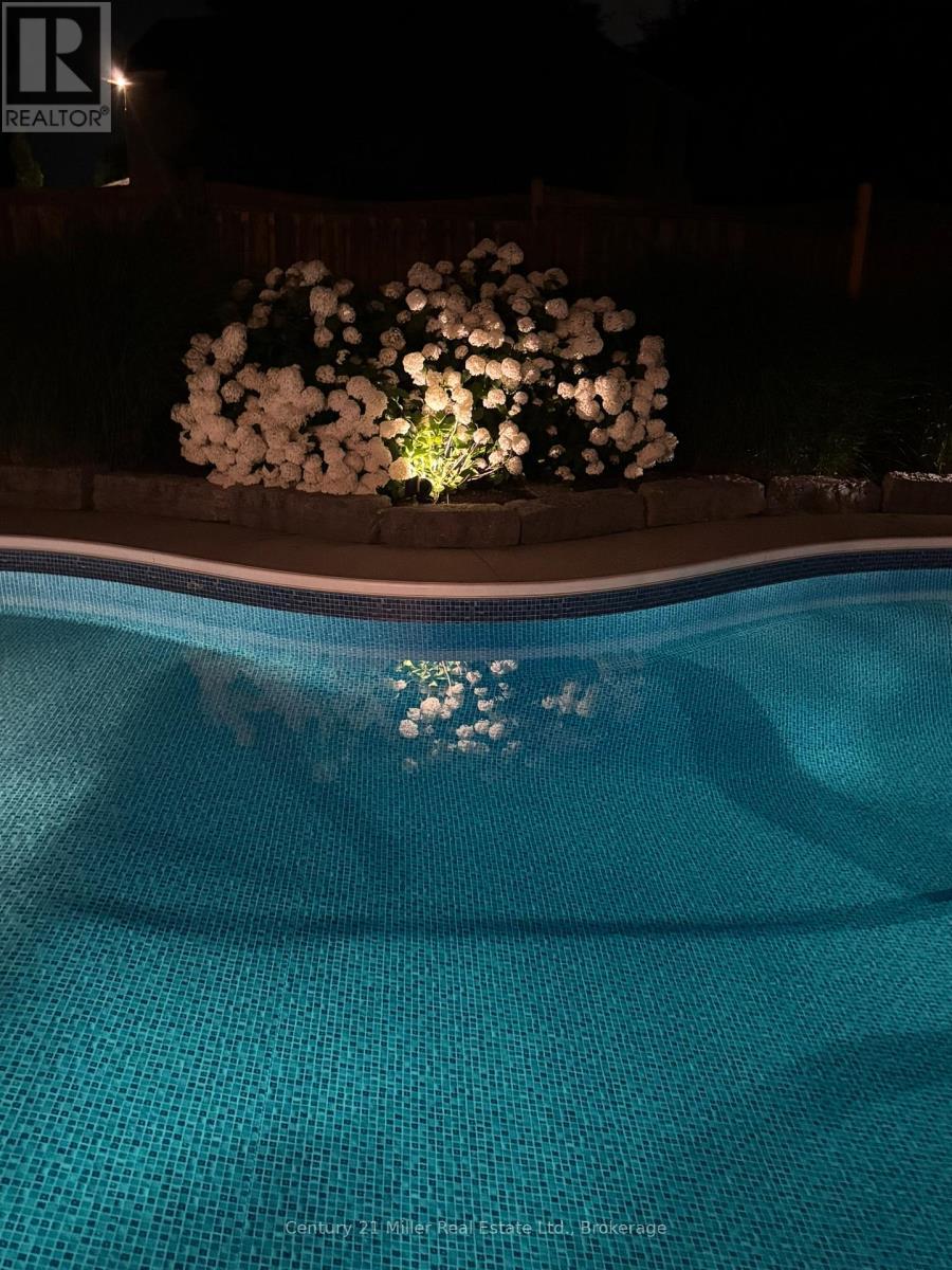 2099 Helmsley Avenue, Oakville (Wm Westmount), ON - Outdoor With In Ground Pool