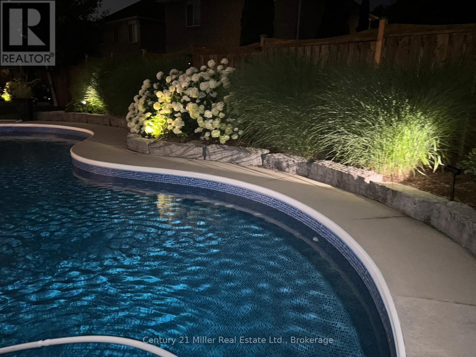 2099 Helmsley Avenue, Oakville (Wm Westmount), ON - Outdoor With In Ground Pool