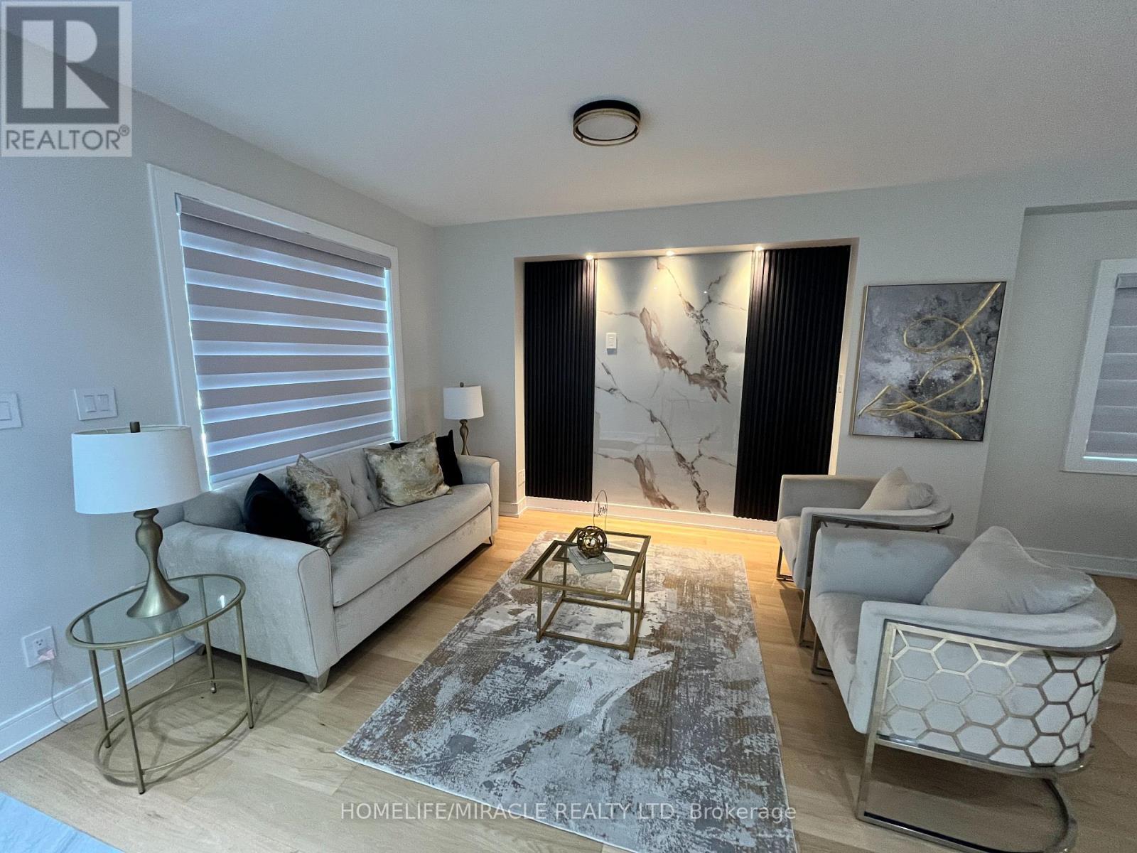 Livingroom main floor - 12 Thyra Avenue, Toronto, ON - Indoor Photo Showing Living Room
