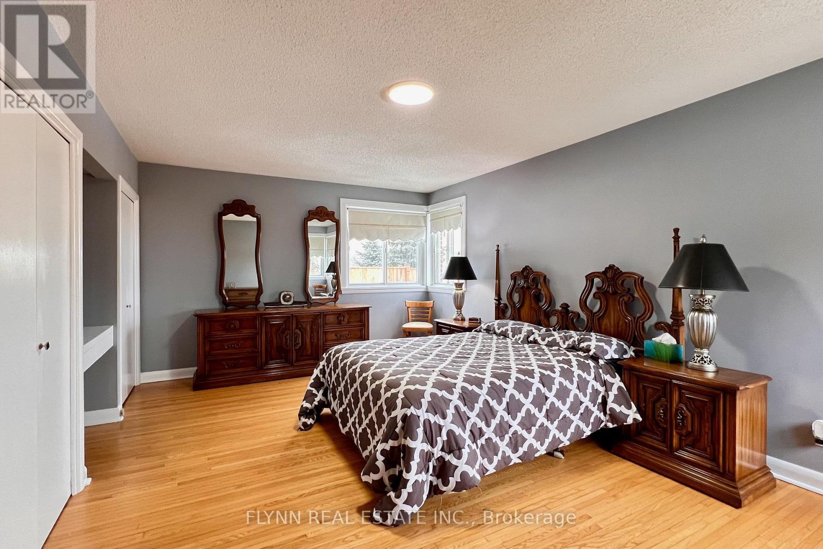3560 Rapids View Drive, Niagara Falls, ON - Indoor Photo Showing Bedroom