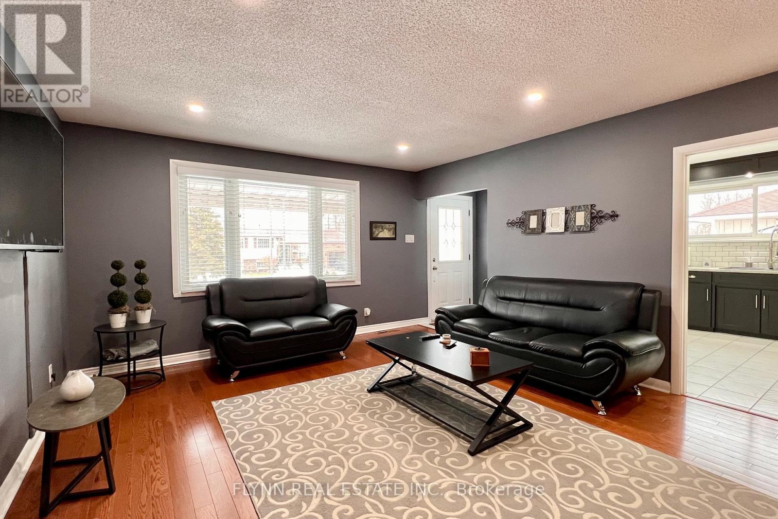 3560 Rapids View Drive, Niagara Falls, ON - Indoor Photo Showing Living Room