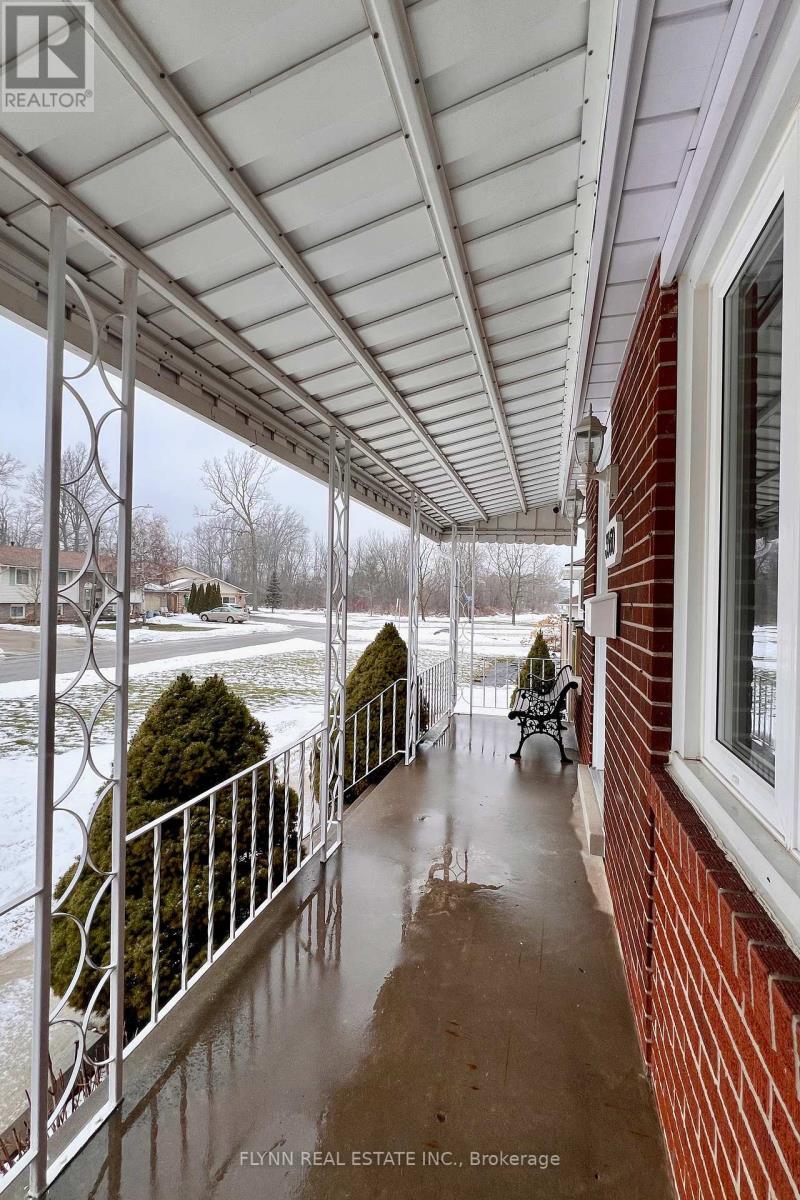 3560 Rapids View Drive, Niagara Falls, ON - With Exterior