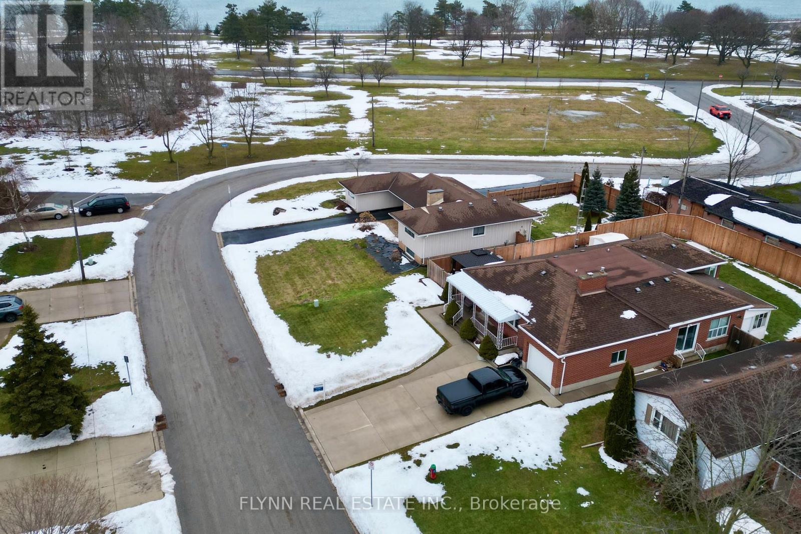 3560 Rapids View Drive, Niagara Falls, ON - Outdoor With View