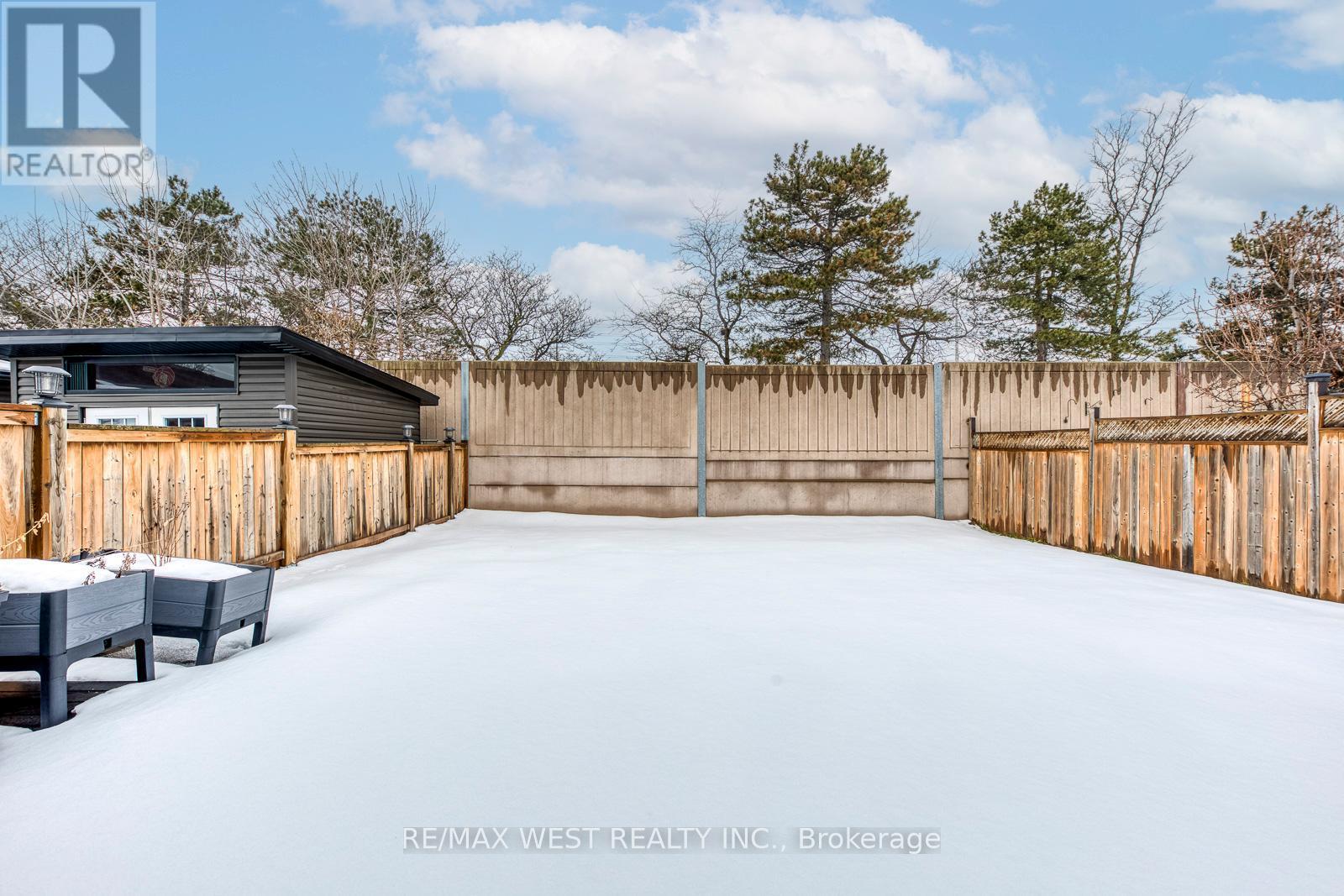 43 Flamingo Crescent, Brampton, ON - Outdoor