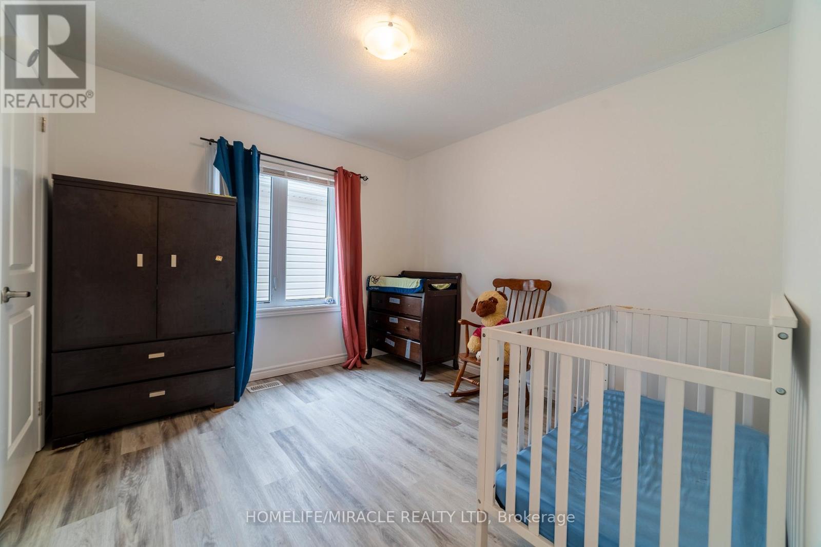 9 Mears Road, Brant, ON - Indoor Photo Showing Bedroom