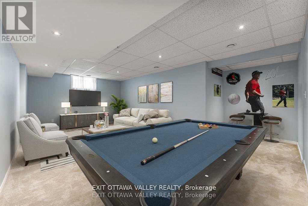 127 Owens Street, Pembroke, ON - Indoor Photo Showing Other Room