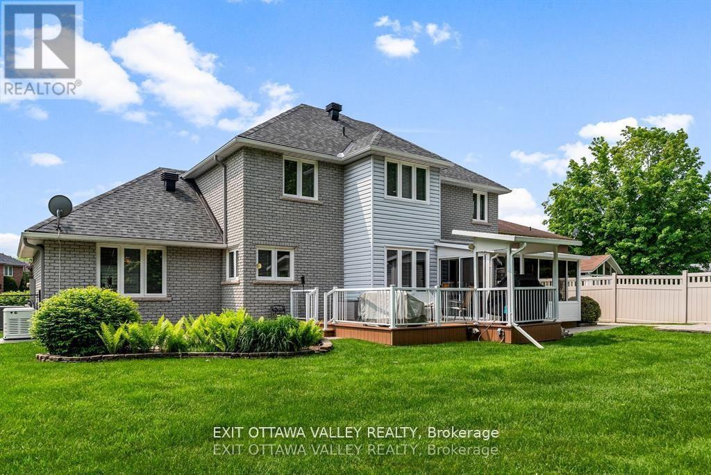 127 Owens Street, Pembroke, ON - Outdoor