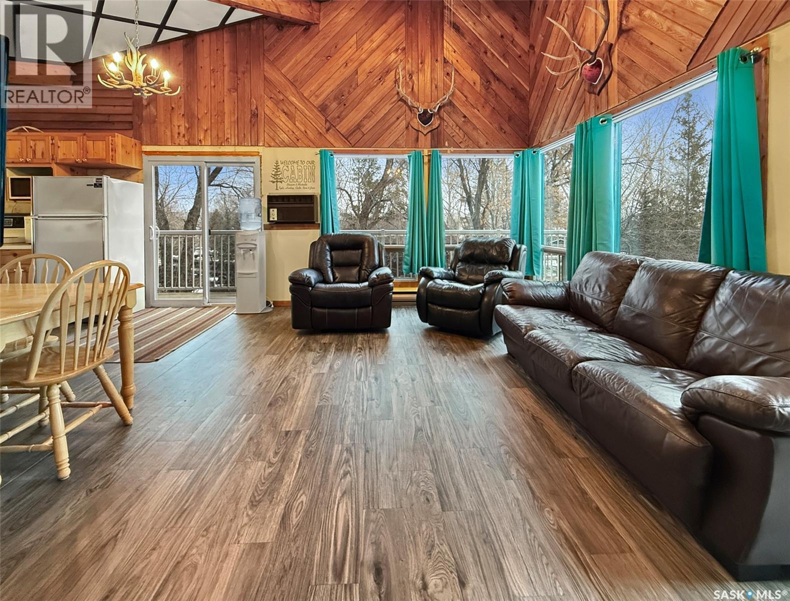 105 Otter Crescent, Beaver Flat, SK - Indoor Photo Showing Living Room