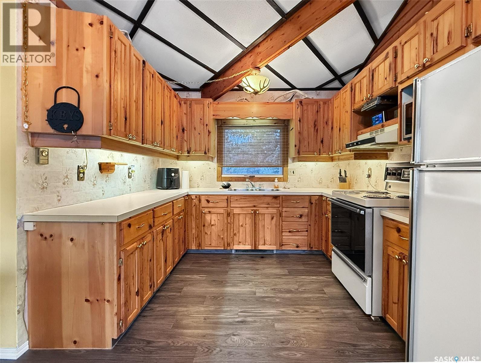 105 Otter Crescent, Beaver Flat, SK - Indoor Photo Showing Kitchen
