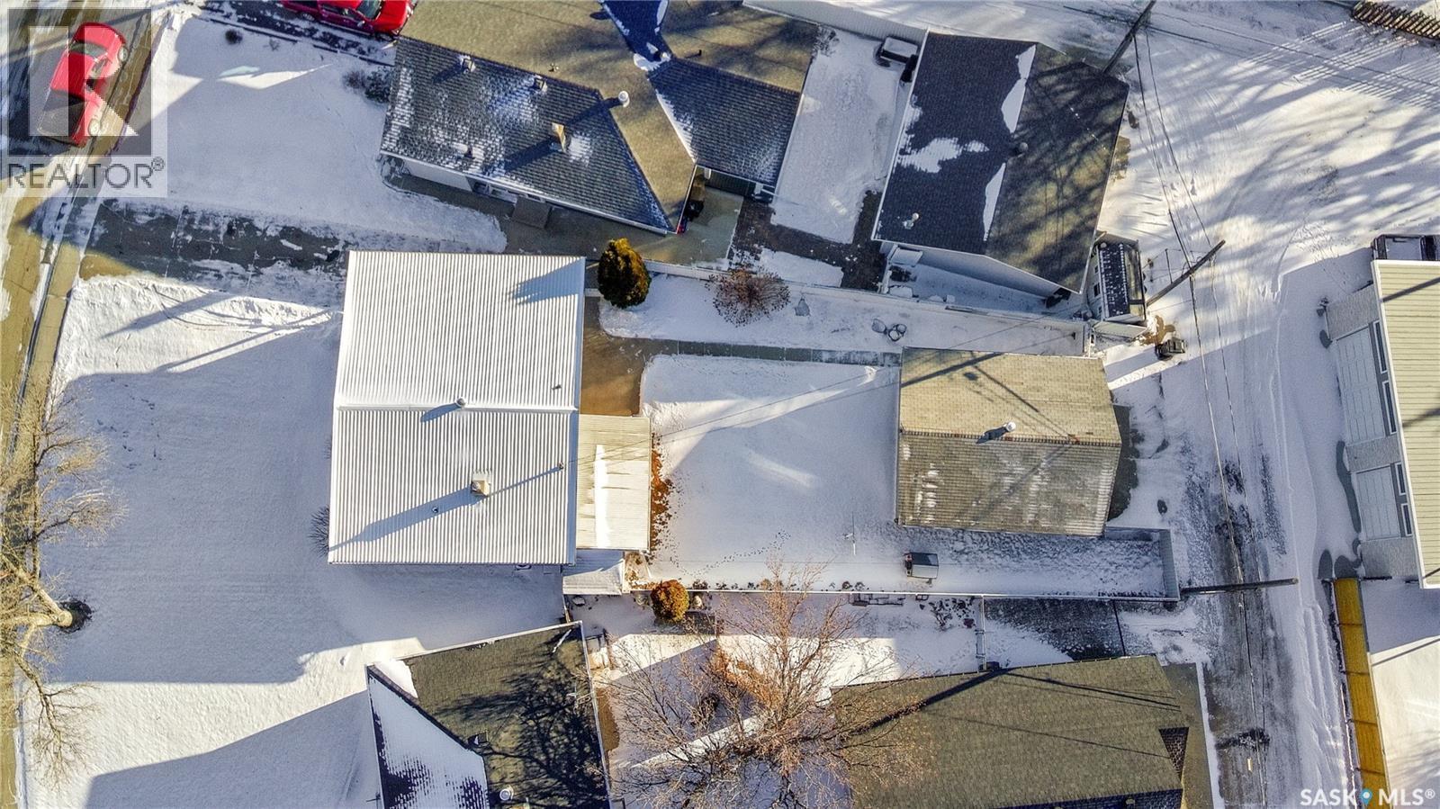 426 15Th Avenue Ne, Swift Current, SK - Outdoor