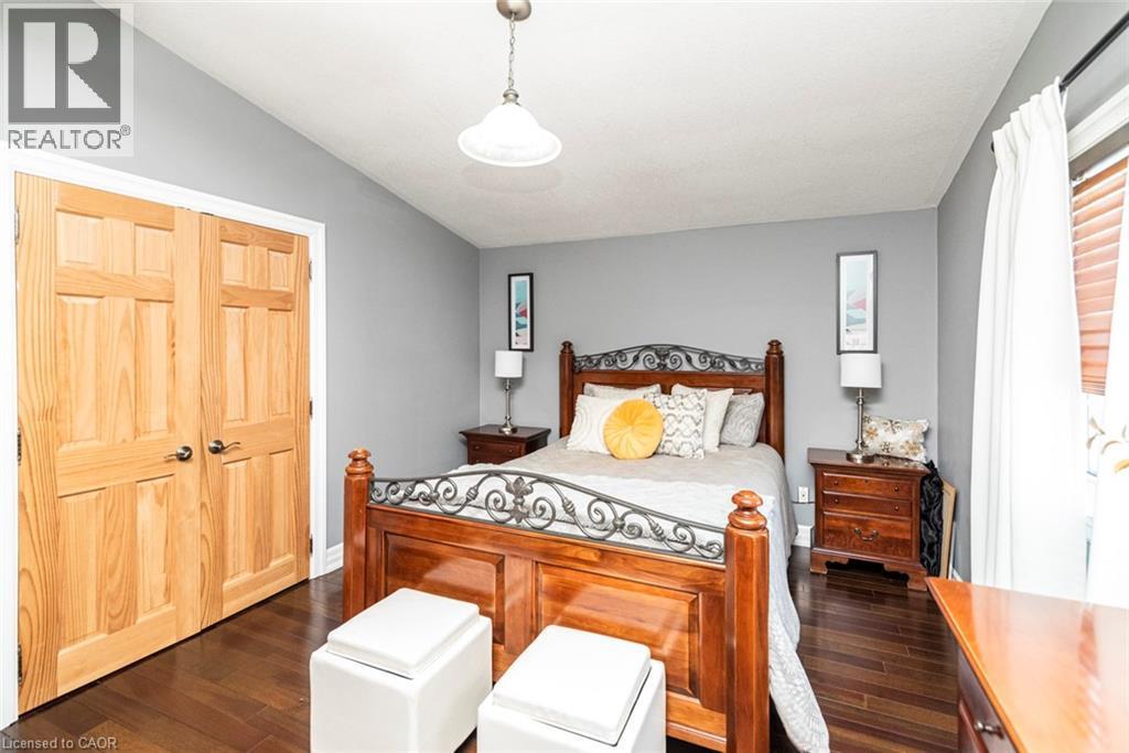 92 Auchmar Road, Hamilton, ON - Indoor Photo Showing Bedroom