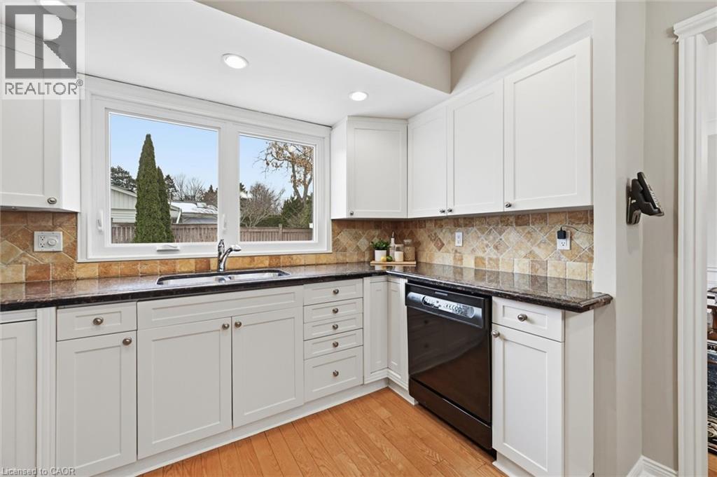 311 Glen Afton Drive, Burlington, ON - Indoor Photo Showing Kitchen With Double Sink