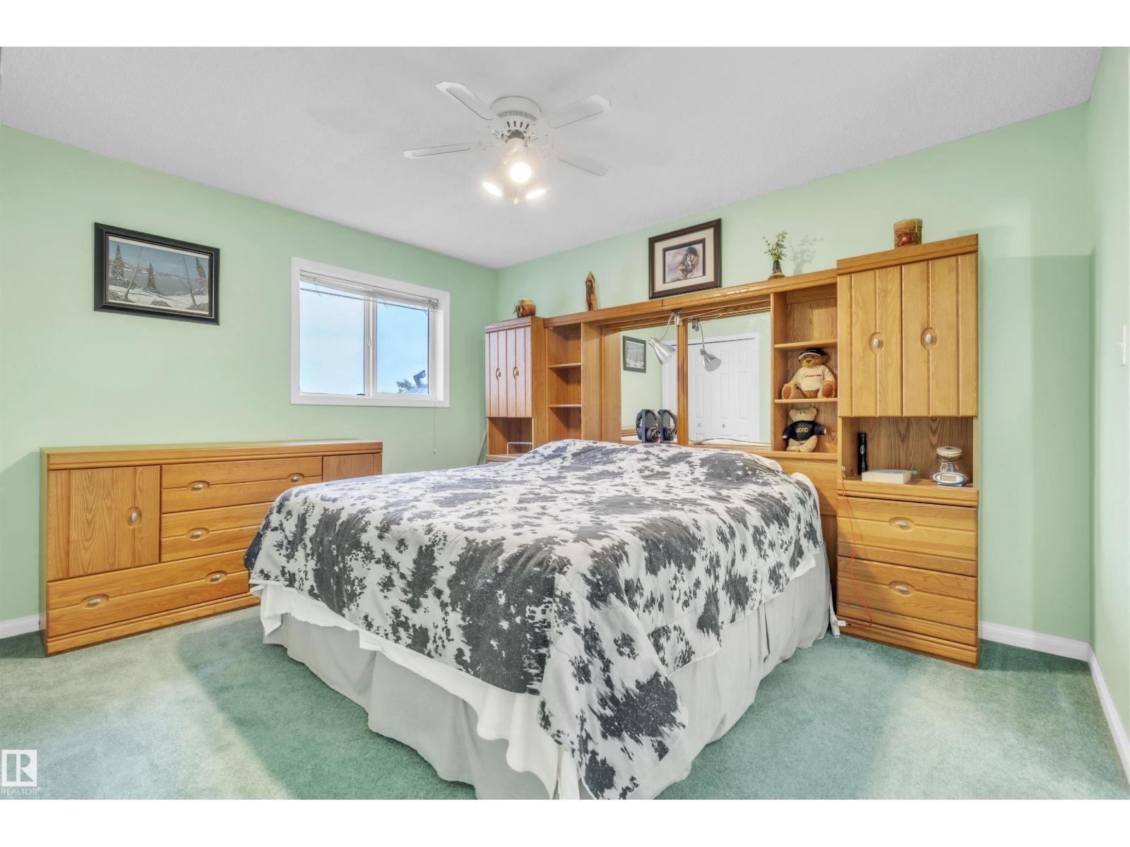 4502 49 Av, Cold Lake, AB - Indoor Photo Showing Bedroom