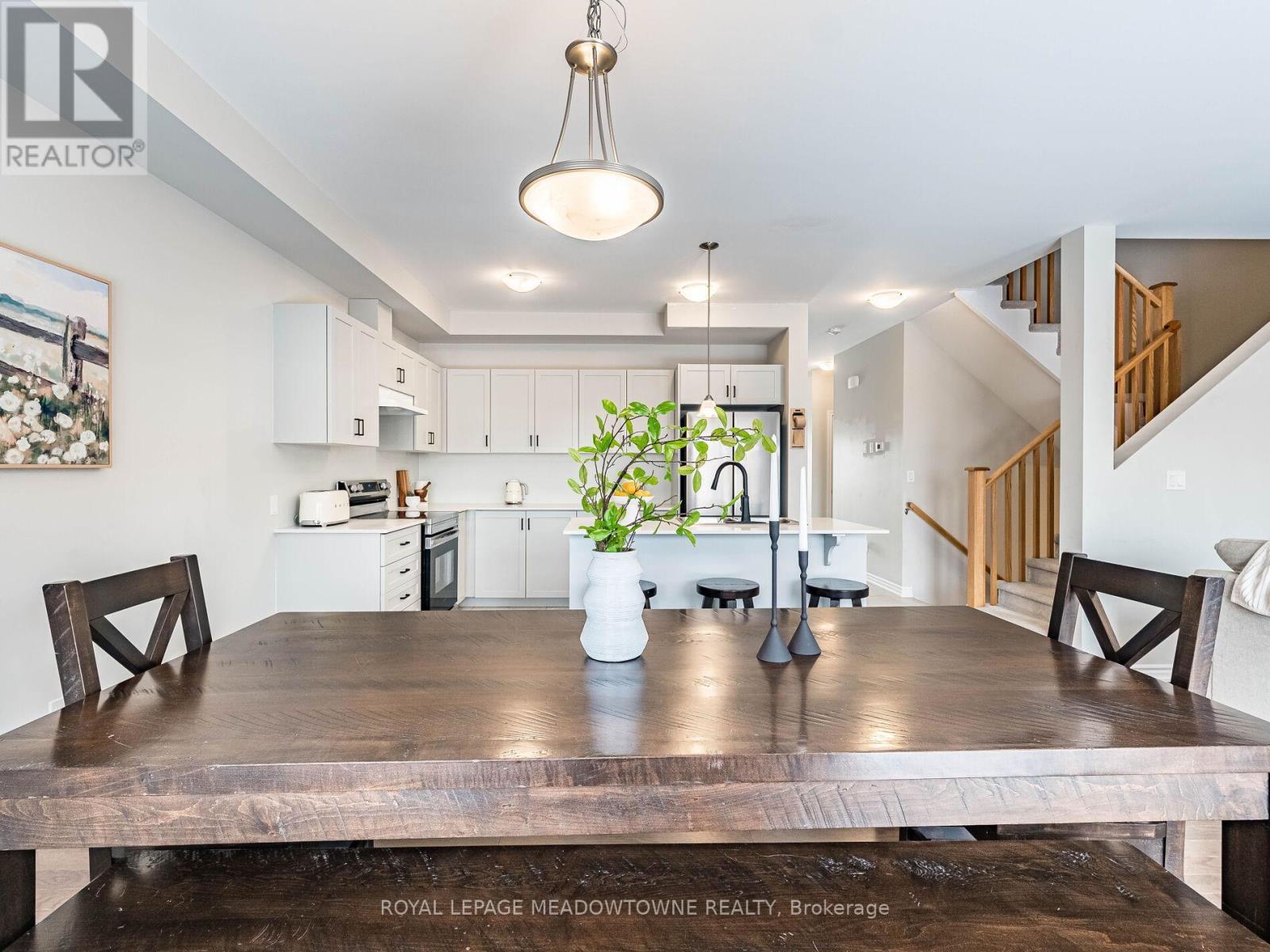 7 - 13 Braida Lane, Halton Hills, ON - Indoor Photo Showing Dining Room